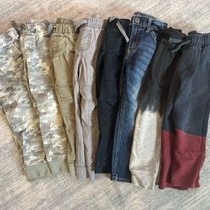 8 pairs of 4t boys pants.